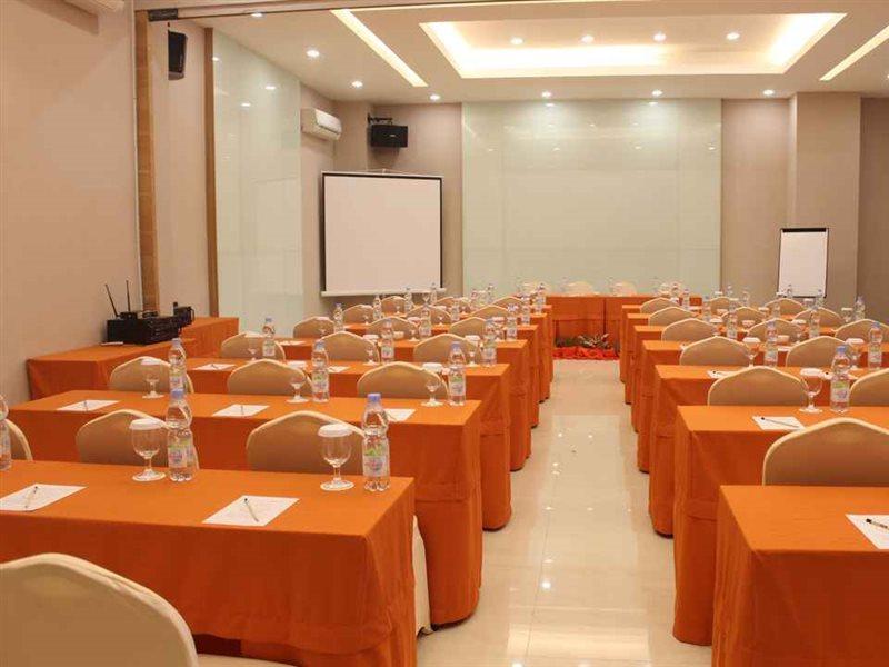 Hotel Mutiara Mitra Reddoorz Padangsidimpuan Exterior foto